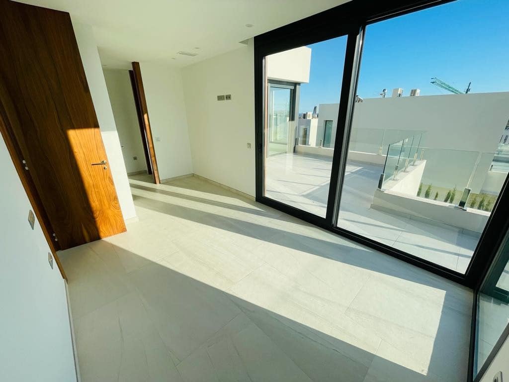 3 soverom Villa til salgs i Finestrat med svømmebasseng garasje - € 840 000 (Ref: 9463904)