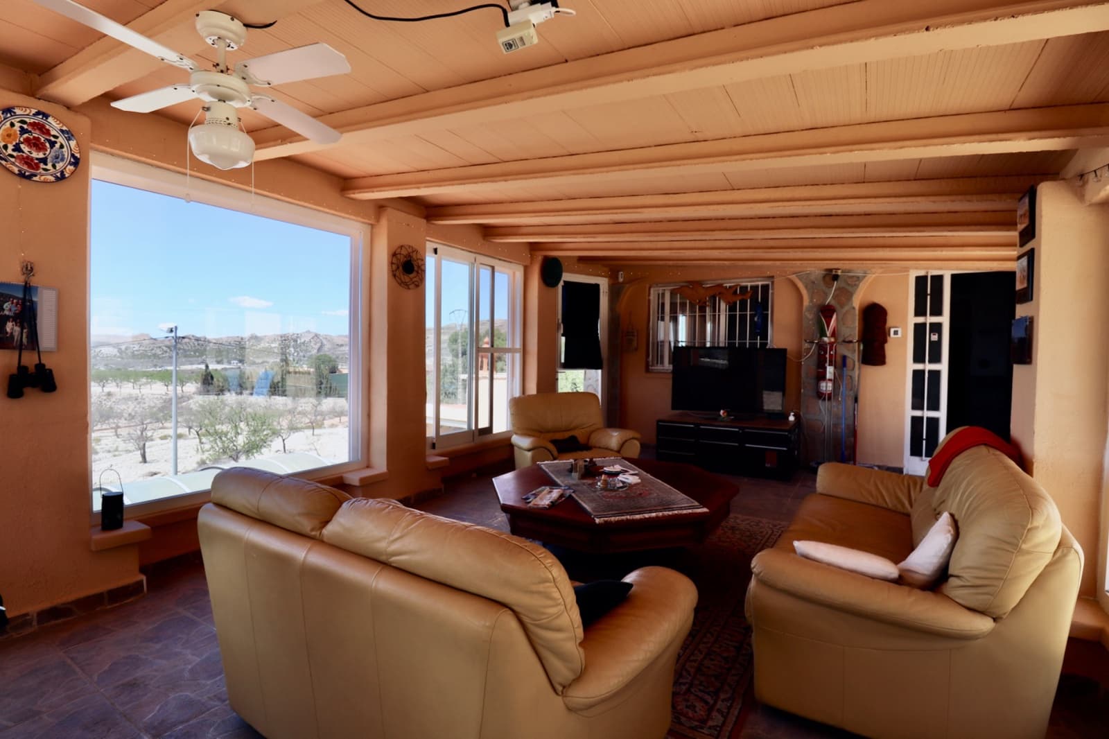 7 bedroom Villa for sale in Alicante / Alacant city with pool garage - € 530,000 (Ref: 9463906)