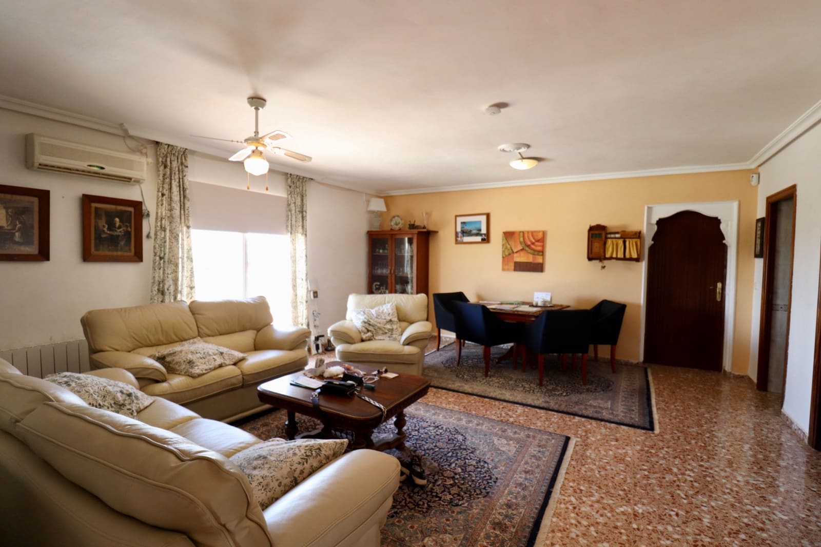 7 bedroom Villa for sale in Alicante / Alacant city with pool garage - € 530,000 (Ref: 9463906)