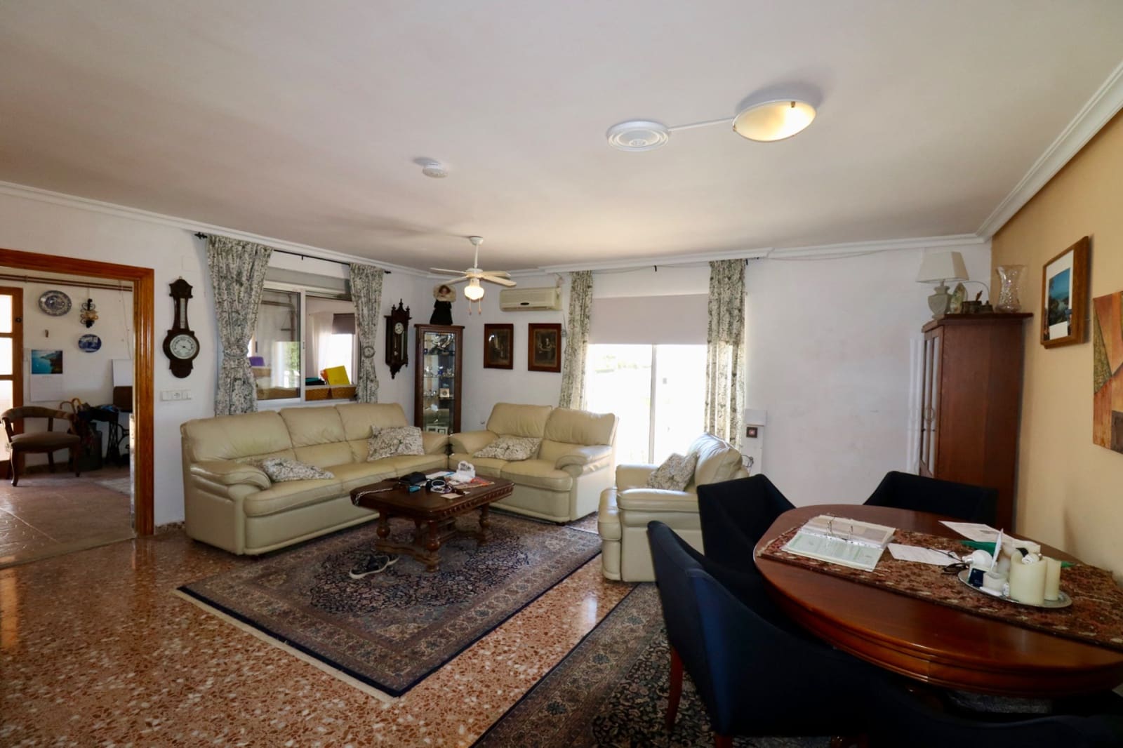 7 bedroom Villa for sale in Alicante / Alacant city with pool garage - € 530,000 (Ref: 9463906)