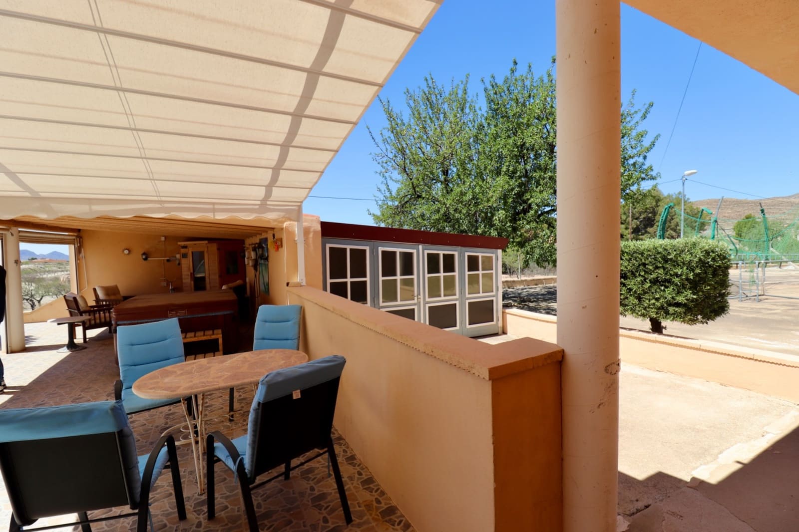 7 bedroom Villa for sale in Alicante / Alacant city with pool garage - € 530,000 (Ref: 9463906)