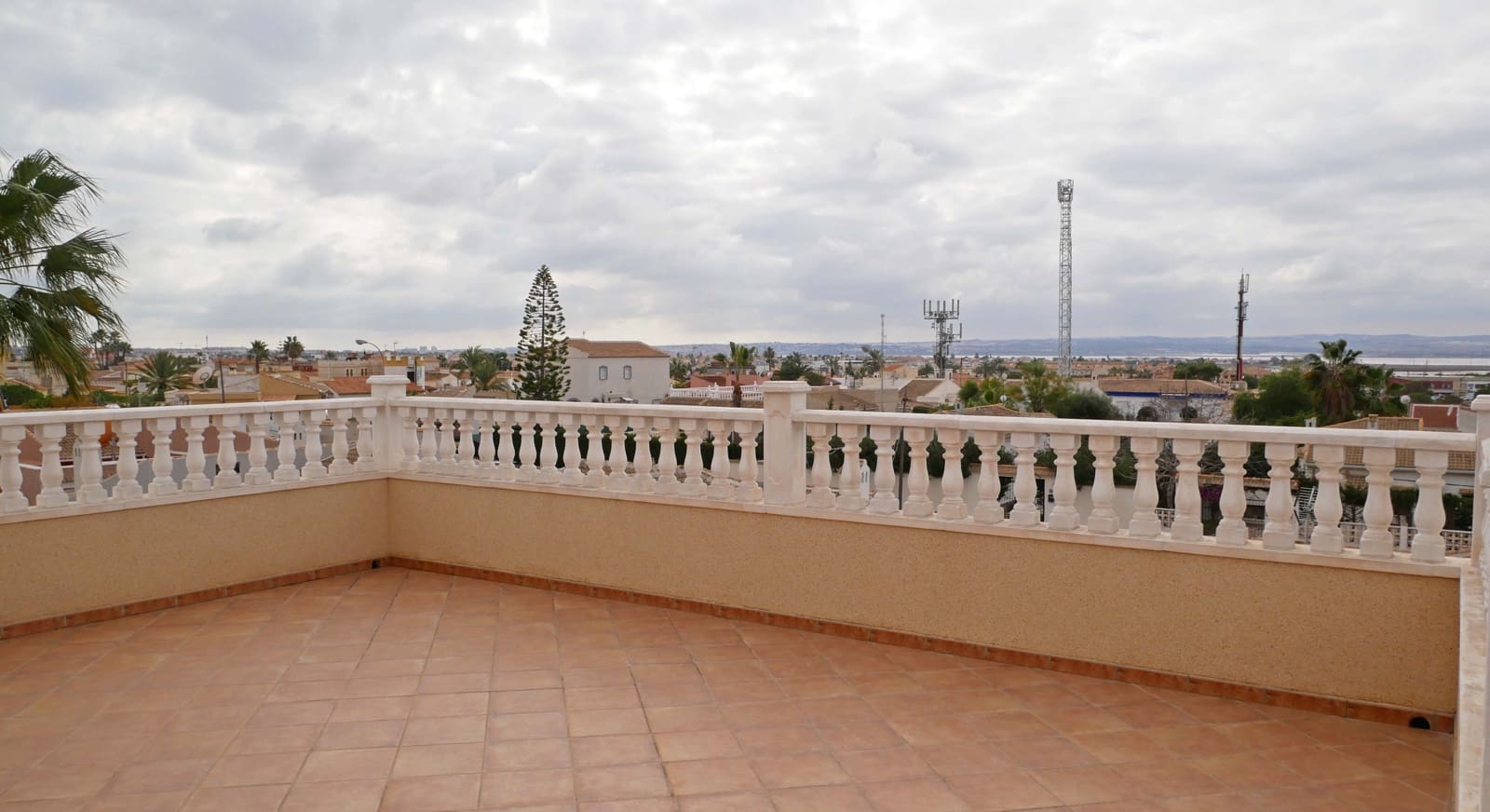 6 soveværelse Villa til salg i El Chaparral med swimmingpool garage - € 750.000 (Ref: 9463911)