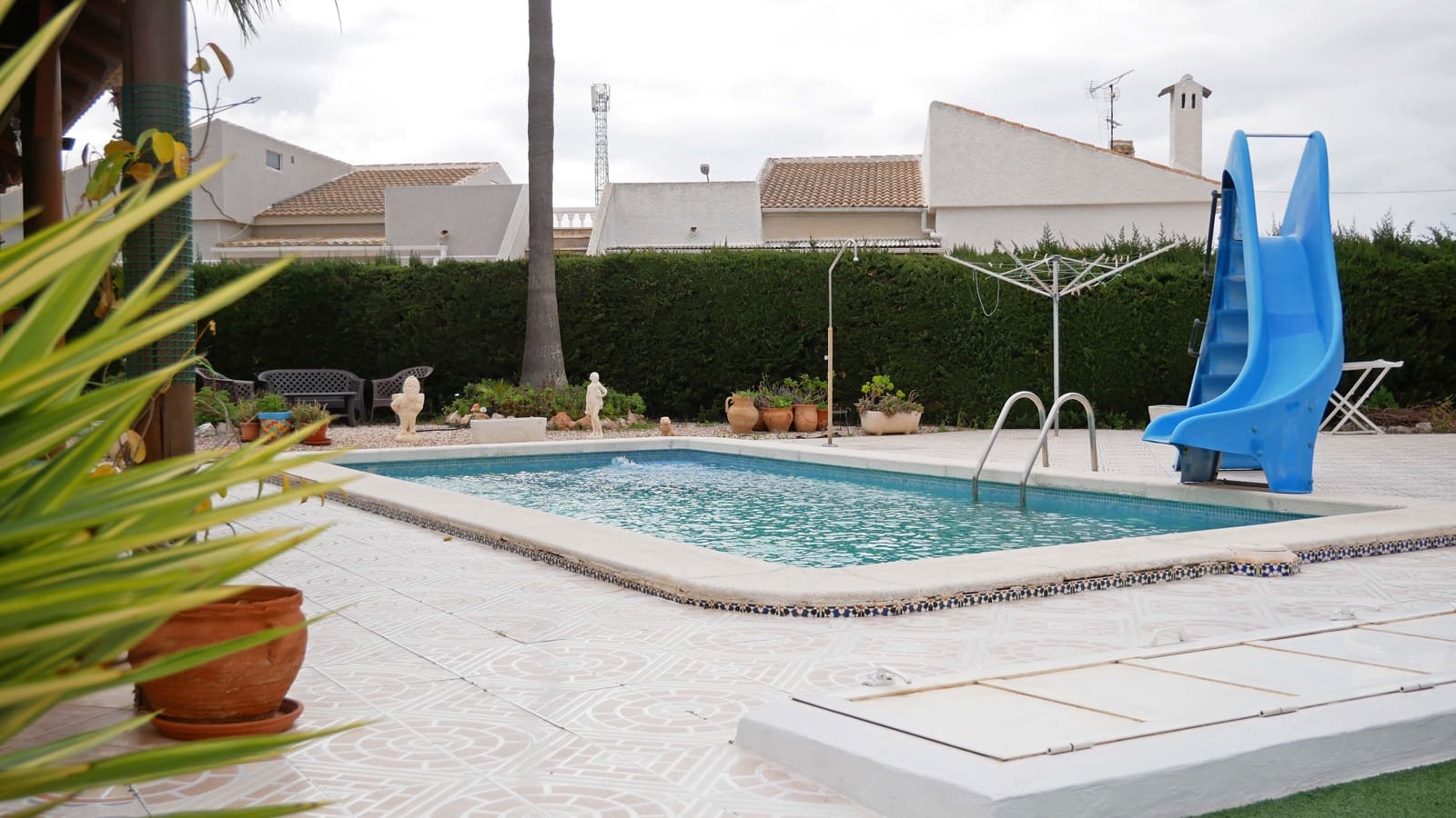 6 soveværelse Villa til salg i El Chaparral med swimmingpool garage - € 750.000 (Ref: 9463911)