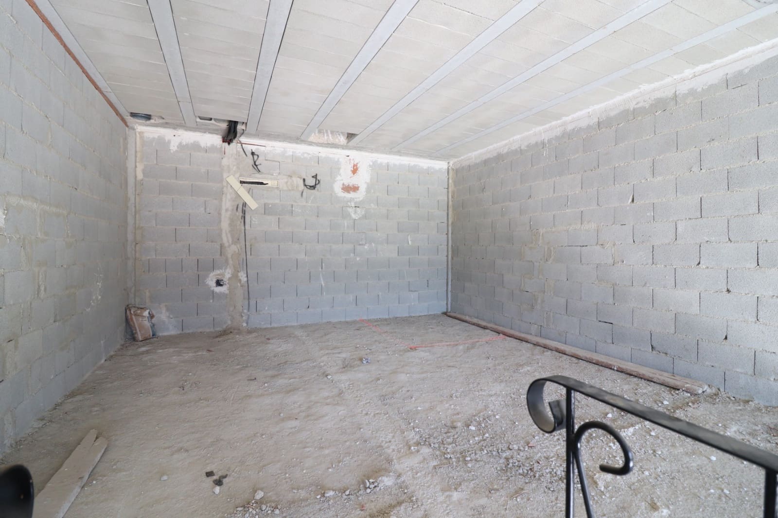 Commercial for sale in Benijofar - € 69,000 (Ref: 9463915)