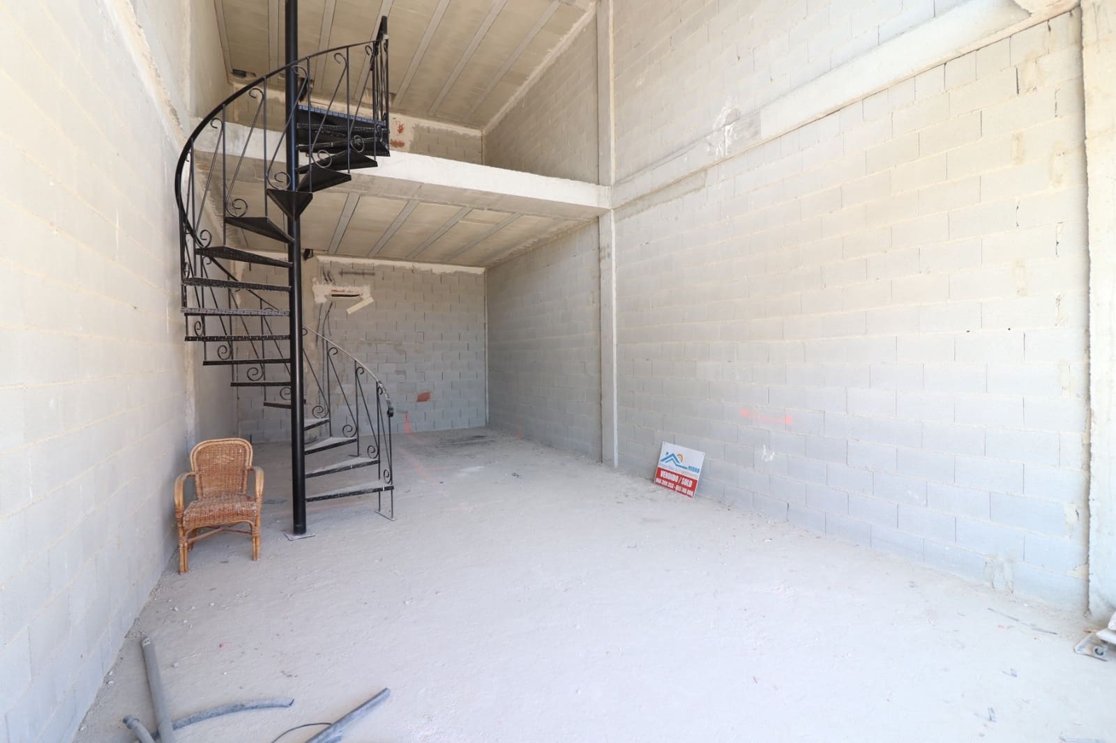 Commercial for sale in Benijofar - € 69,000 (Ref: 9463915)