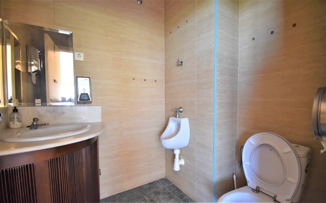 Local Commercial à vendre à Villamartin, Orihuela - 199 900 € (Ref: 9463917)