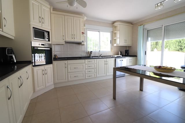 3 slaapkamer Villa te koop in Algorfa met zwembad garage - € 585.000 (Ref: 9463918)