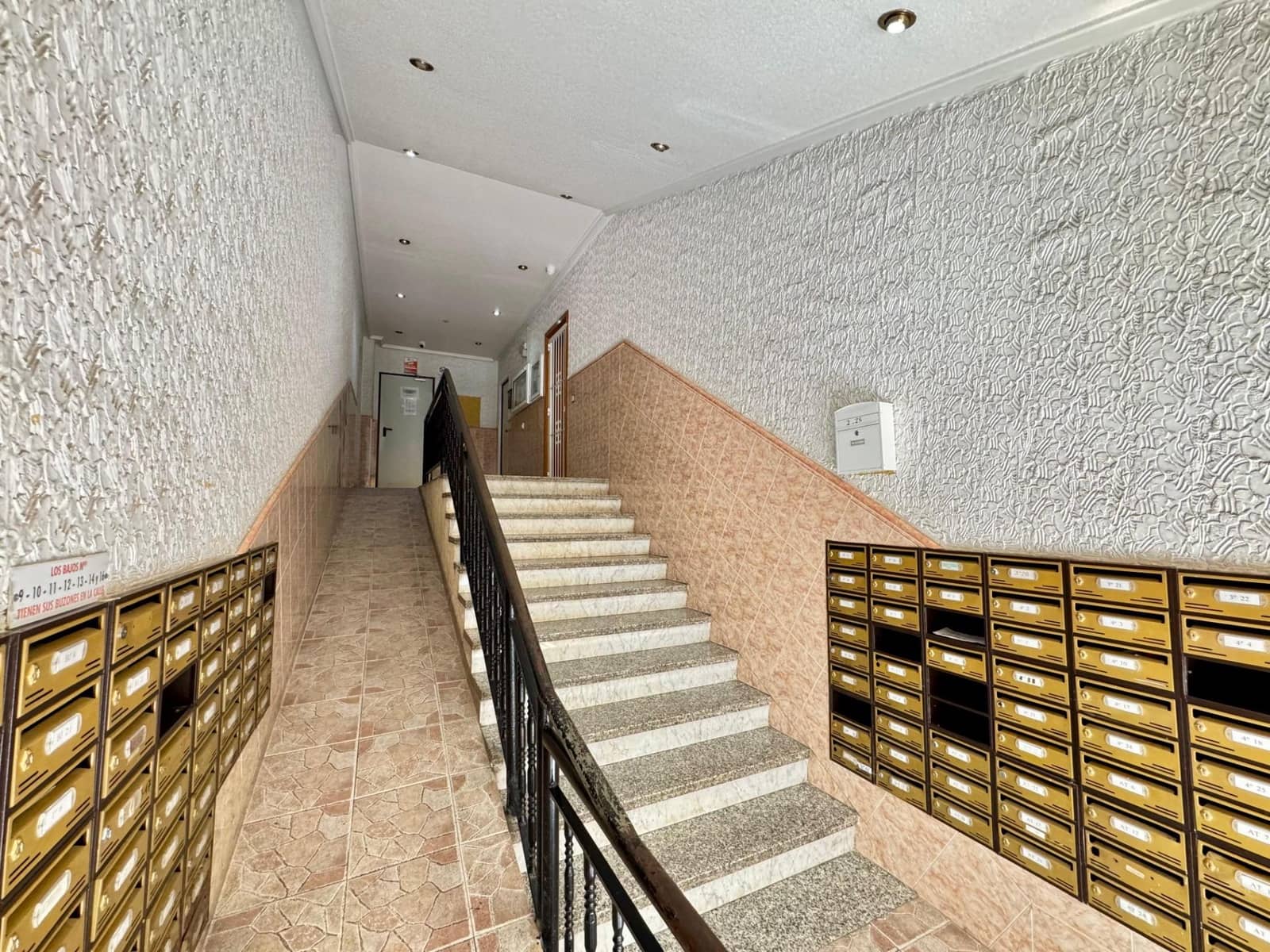 2 sypialnia Penthouse na sprzedaż w Torrevieja z basenem - 140 000 € (Ref: 9463919)