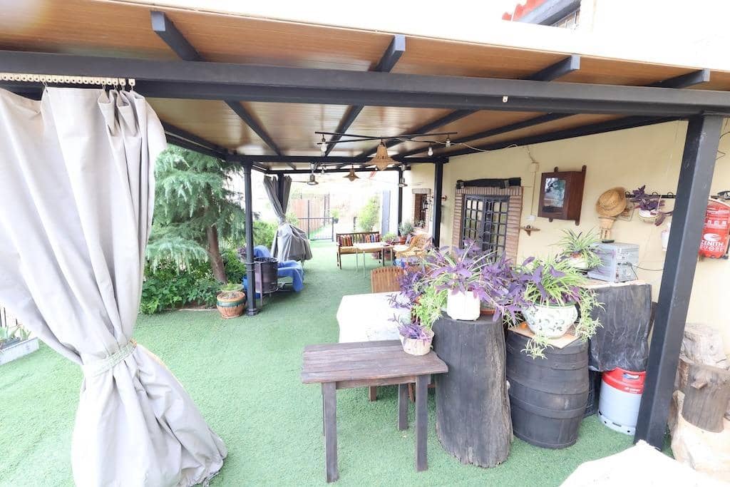 5 Zimmer Villa zu verkaufen in Fortuna mit Pool Garage - 225.000 € (Ref: 9463920)