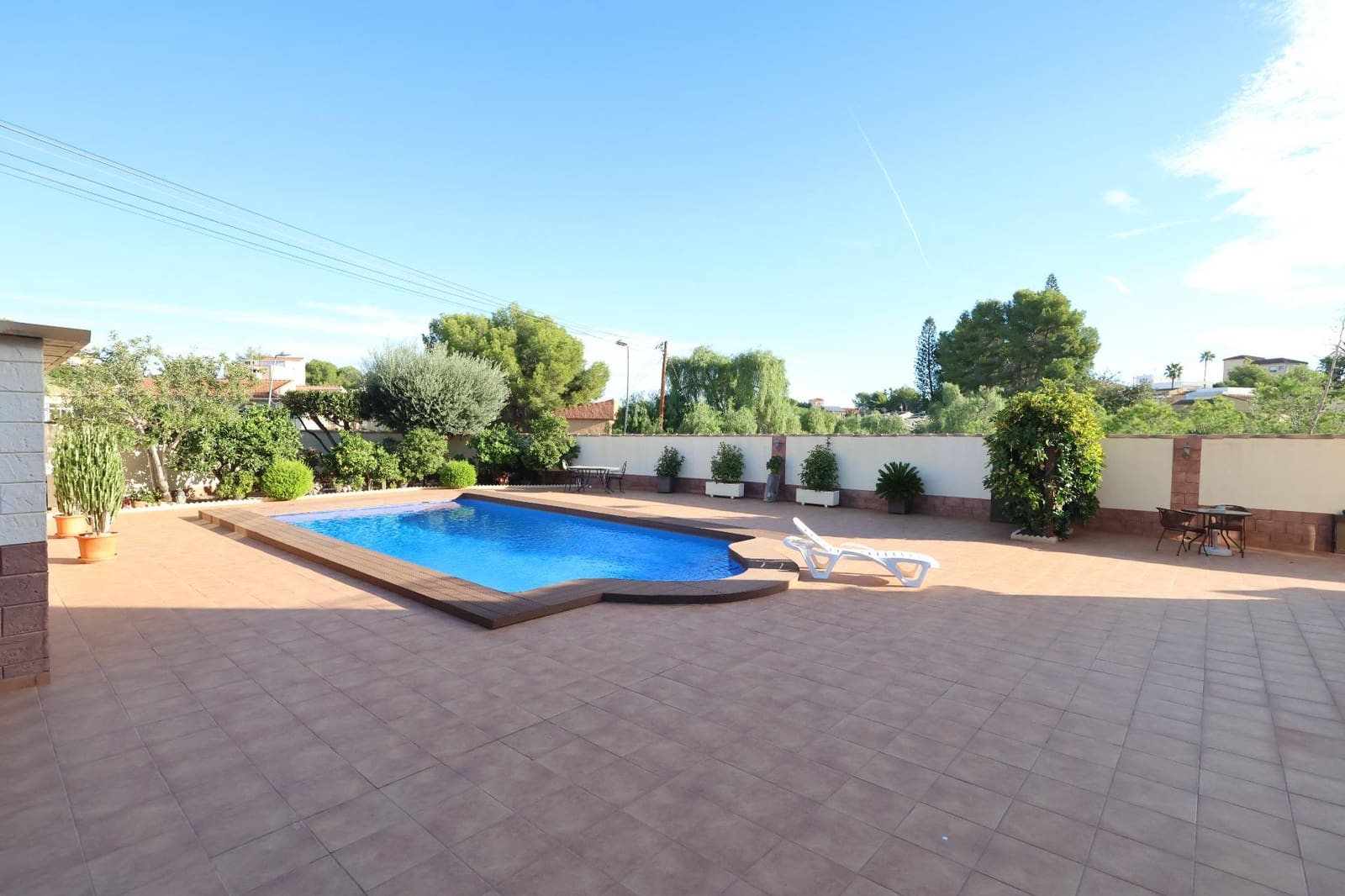 5 bedroom Villa for sale in Los Balcones with pool garage - € 930,000 (Ref: 9463927)