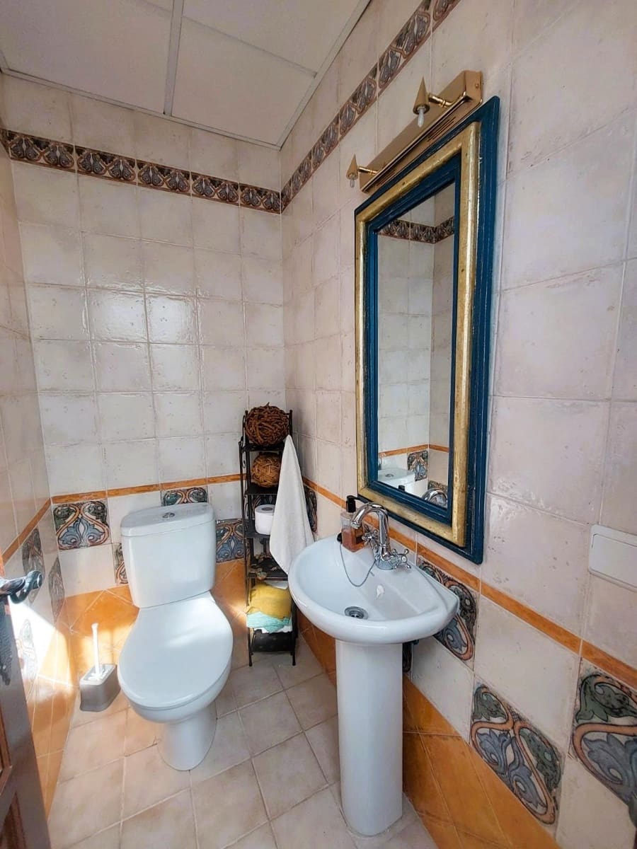 5 bedroom Finca/Country House for sale in La Marina with garage - € 570,000 (Ref: 9463944)