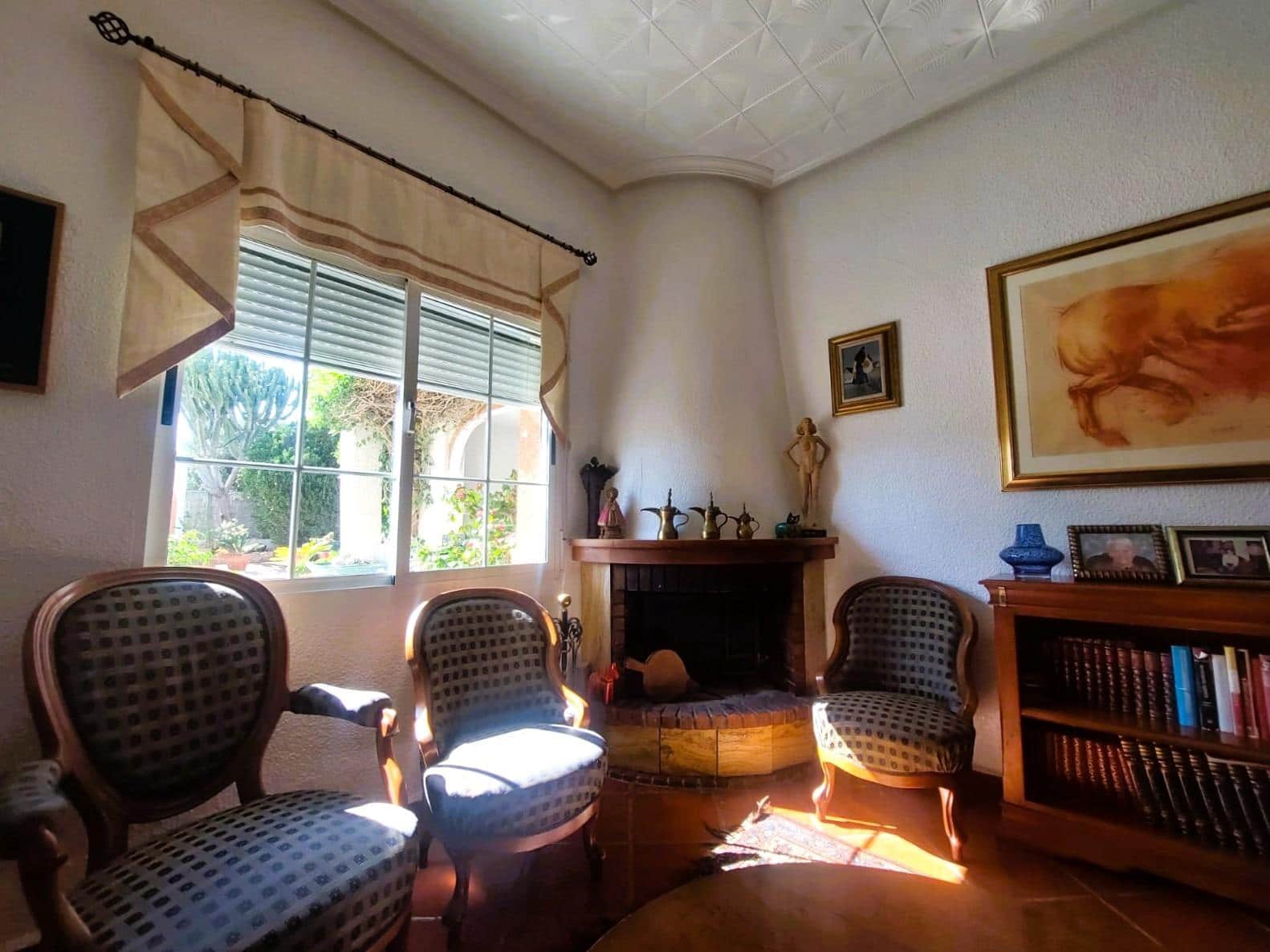 5 bedroom Finca/Country House for sale in La Marina with garage - € 570,000 (Ref: 9463944)