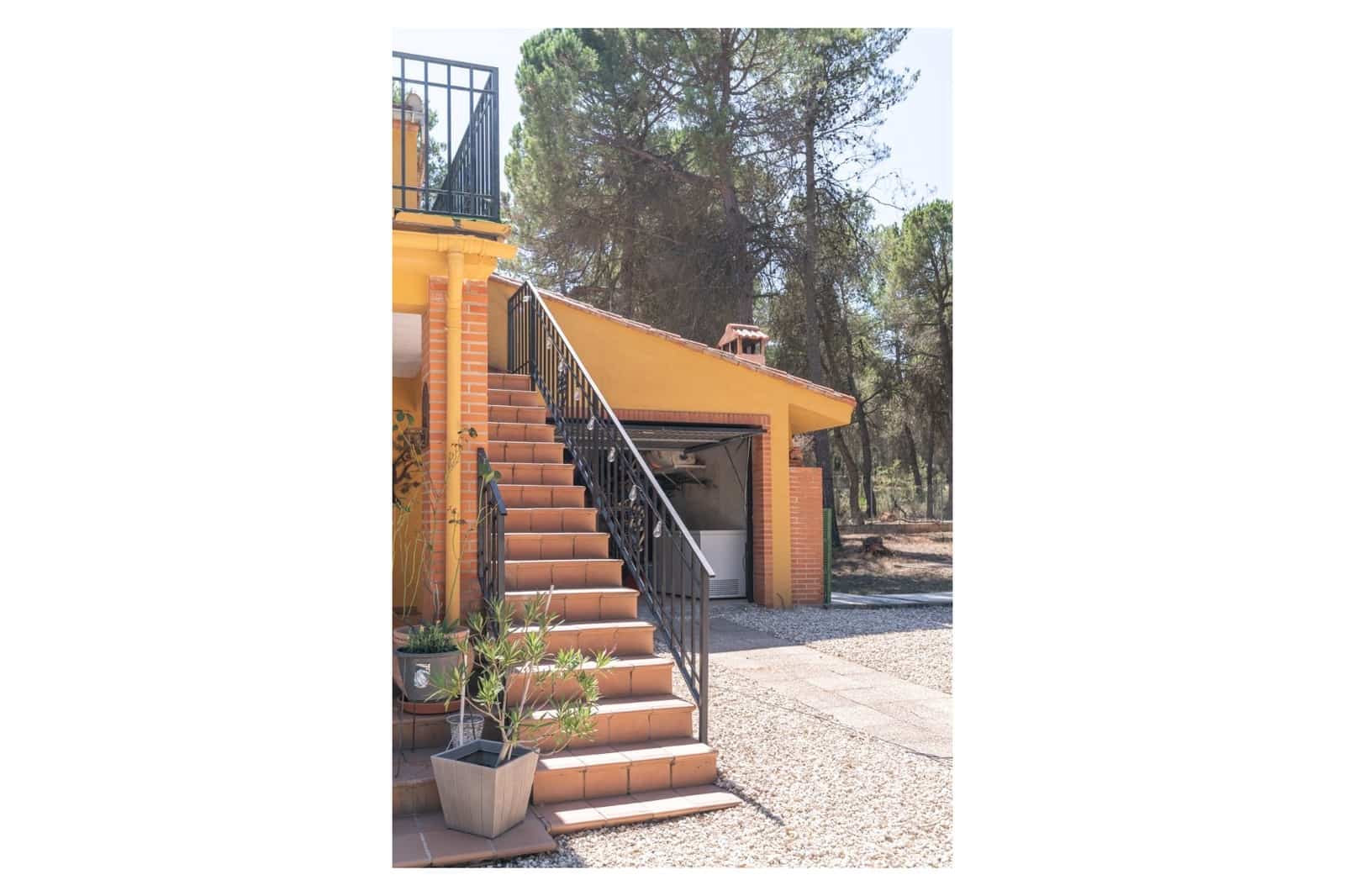 11 bedroom Finca/Country House for sale in Bocairent with pool - € 399,950 (Ref: 9463963)