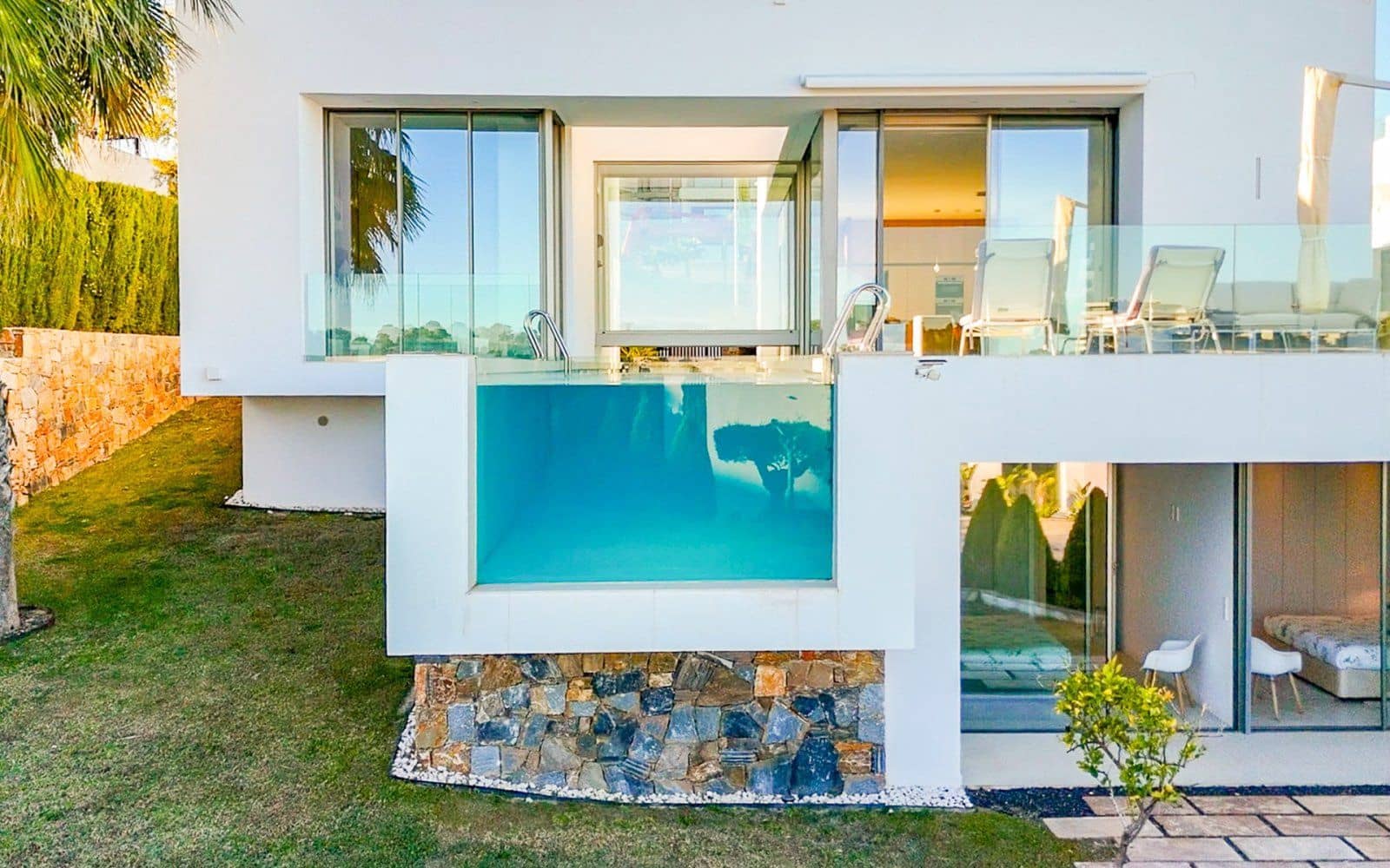 3 soverom Villa til salgs i Las Colinas Golf med svømmebasseng garasje - € 950 000 (Ref: 9463964)