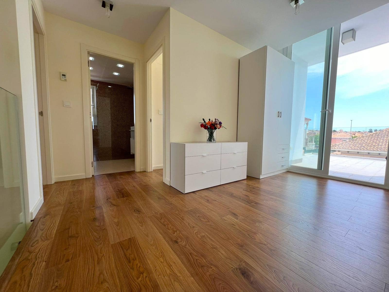 6 bedroom Villa for sale in San Fulgencio with pool garage - € 699,000 (Ref: 9463967)