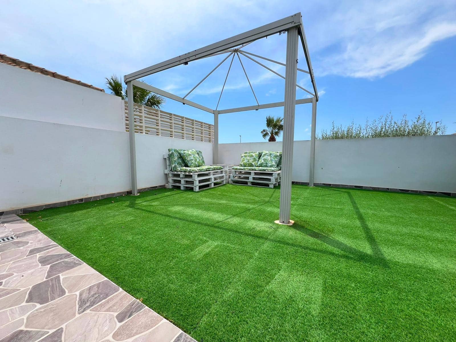 6 bedroom Villa for sale in San Fulgencio with pool garage - € 699,000 (Ref: 9463967)