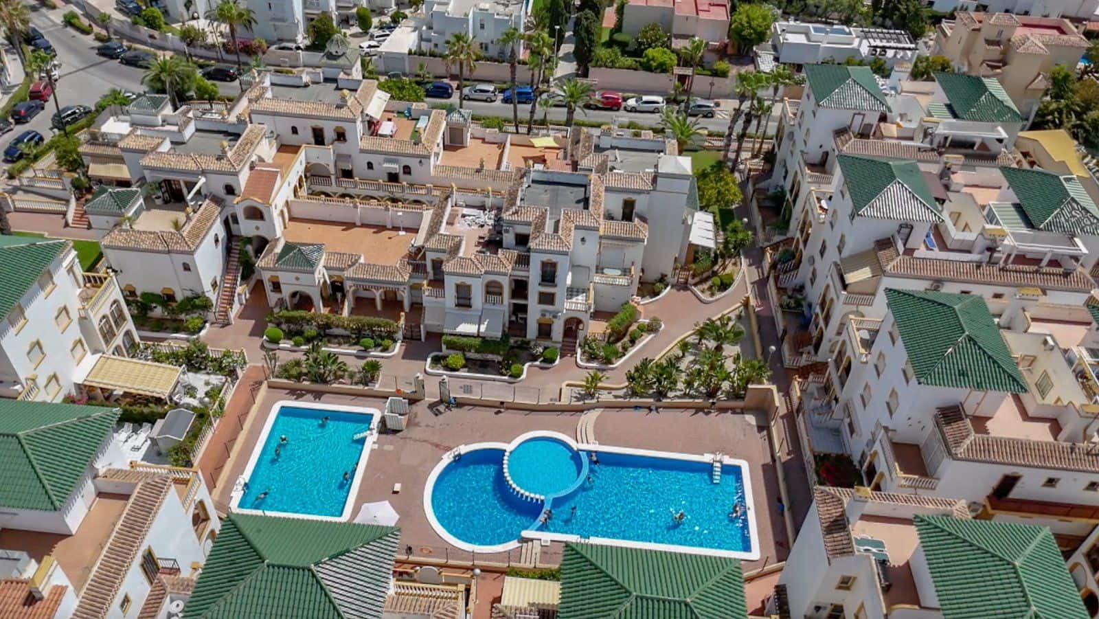 3 Zimmer Penthouse zu verkaufen in La Mata mit Pool - 269.000 € (Ref: 9463971)