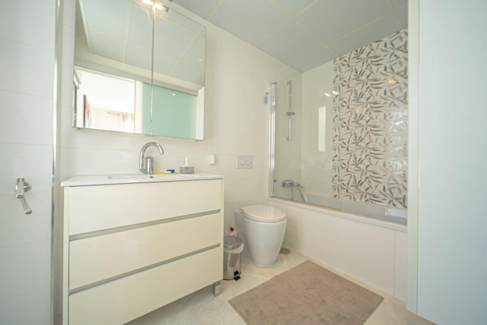 3 soverom Villa til salgs i Orihuela Costa med svømmebasseng garasje - € 389 000 (Ref: 9463972)