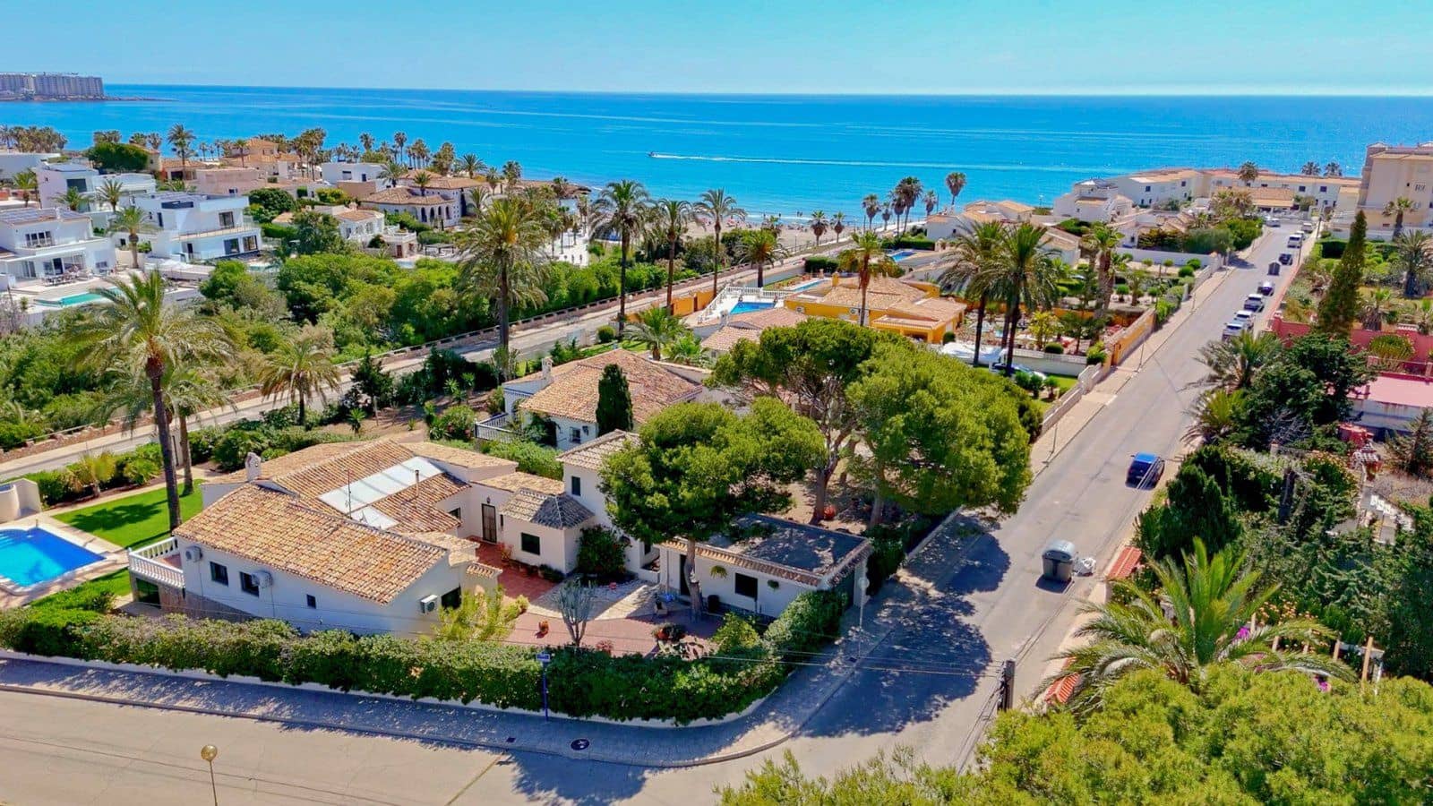 4 slaapkamer Villa te koop in Playa Flamenca met garage - € 995.000 (Ref: 9463974)