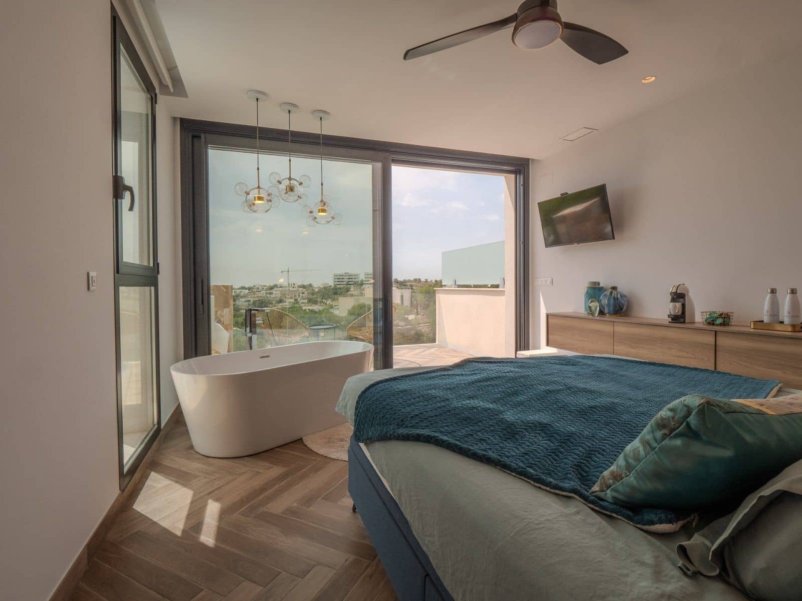 4 soverom Villa til salgs i Las Colinas Golf med svømmebasseng garasje - € 2 880 000 (Ref: 9463975)