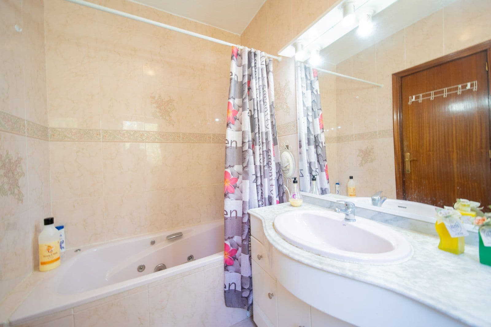 6 sypialnia Willa na sprzedaż w Filipinas z basenem garażem - 450 000 € (Ref: 9463979)