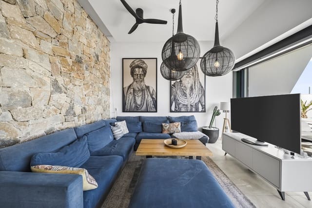 4 quarto Moradia para venda em Ciudad Quesada, Rojales com piscina garagem - 749 000 € (Ref: 9463981)