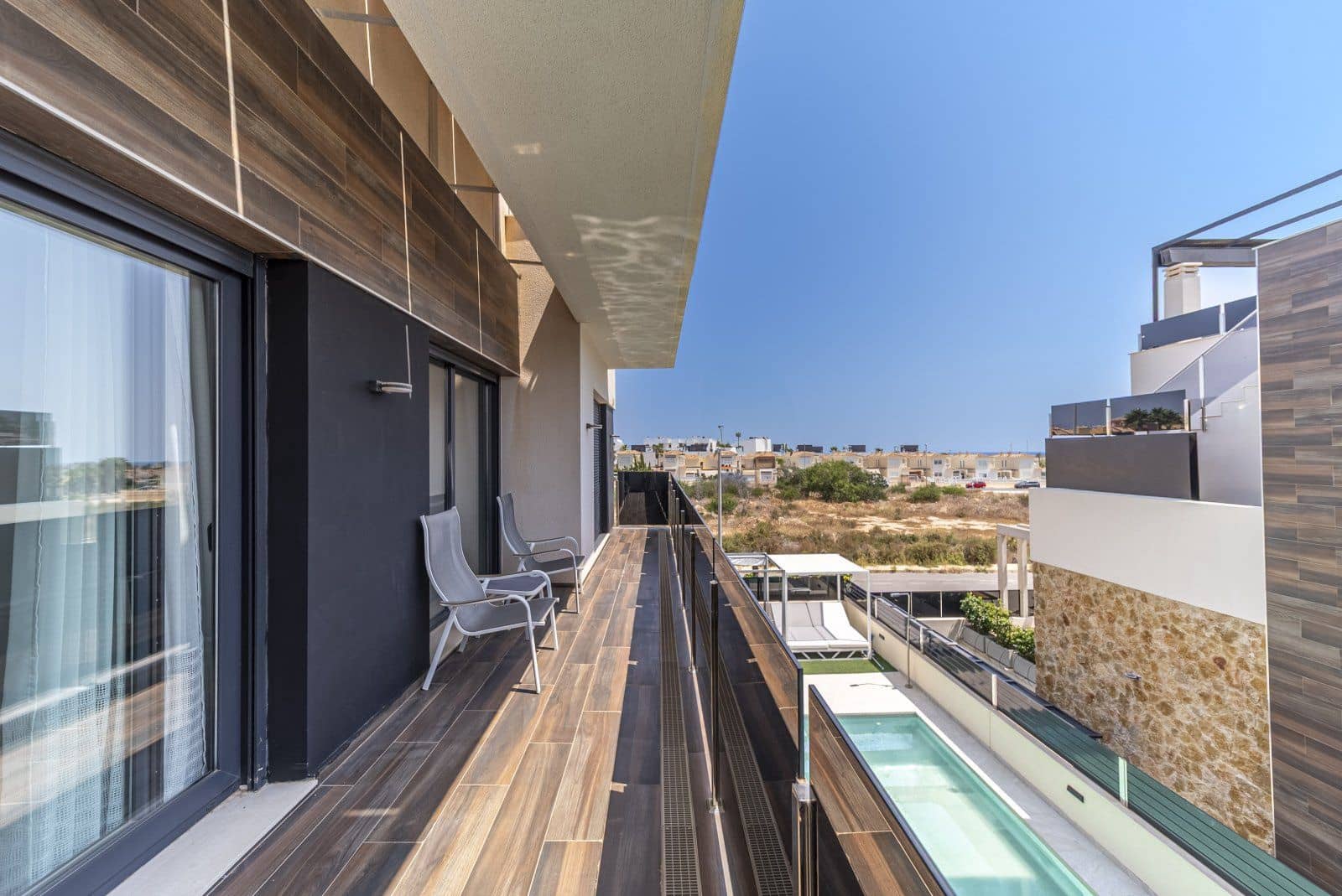 4 sypialnia Willa na sprzedaż w Orihuela Costa z basenem garażem - 759 000 € (Ref: 9463983)