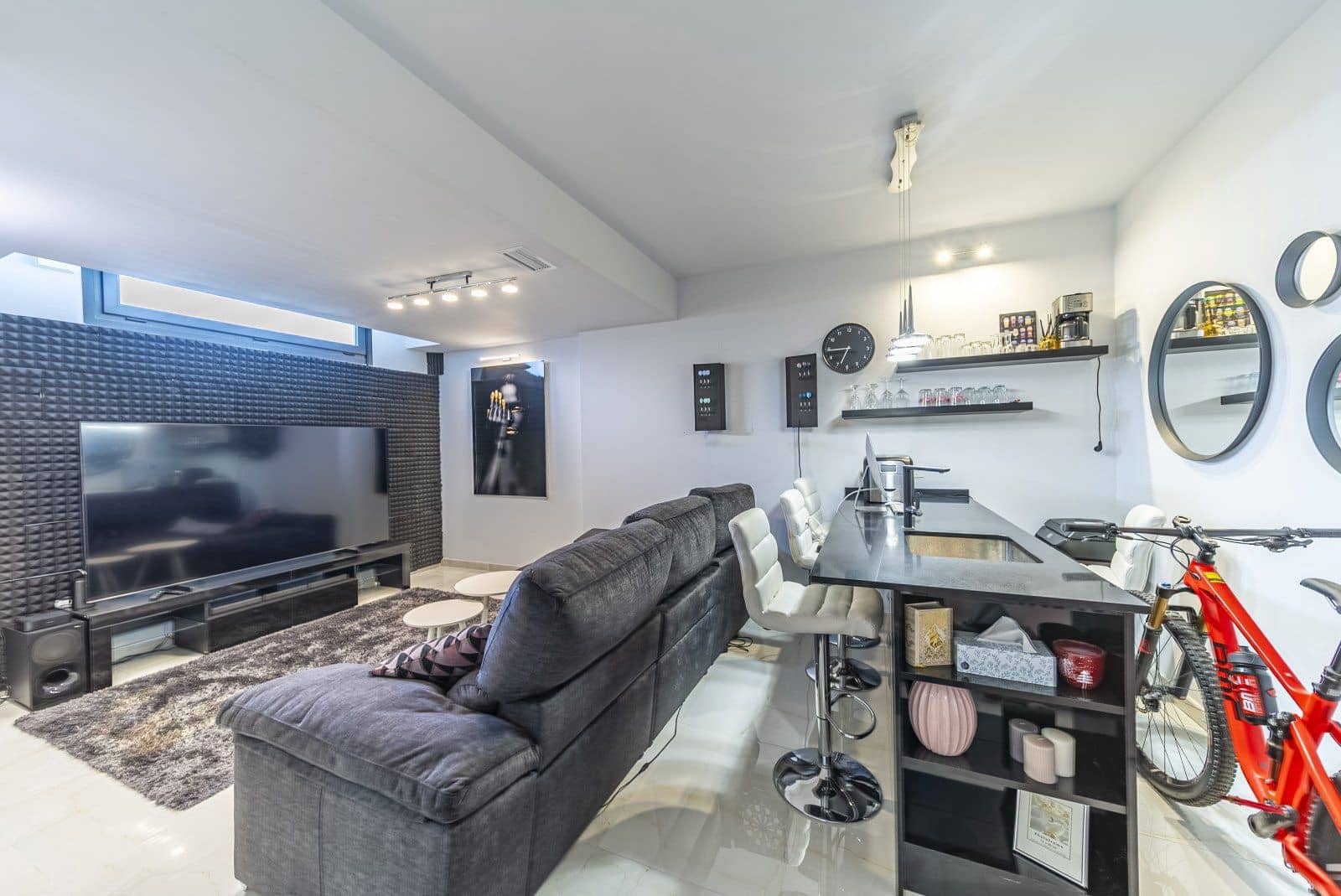 4 sypialnia Willa na sprzedaż w Orihuela Costa z basenem garażem - 759 000 € (Ref: 9463983)