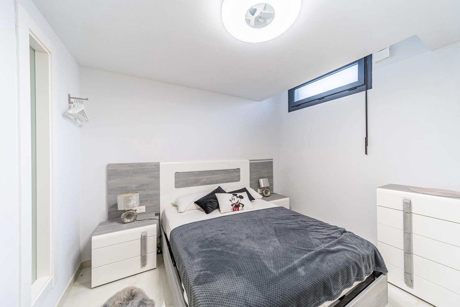 4 sypialnia Willa na sprzedaż w Orihuela Costa z basenem garażem - 759 000 € (Ref: 9463983)