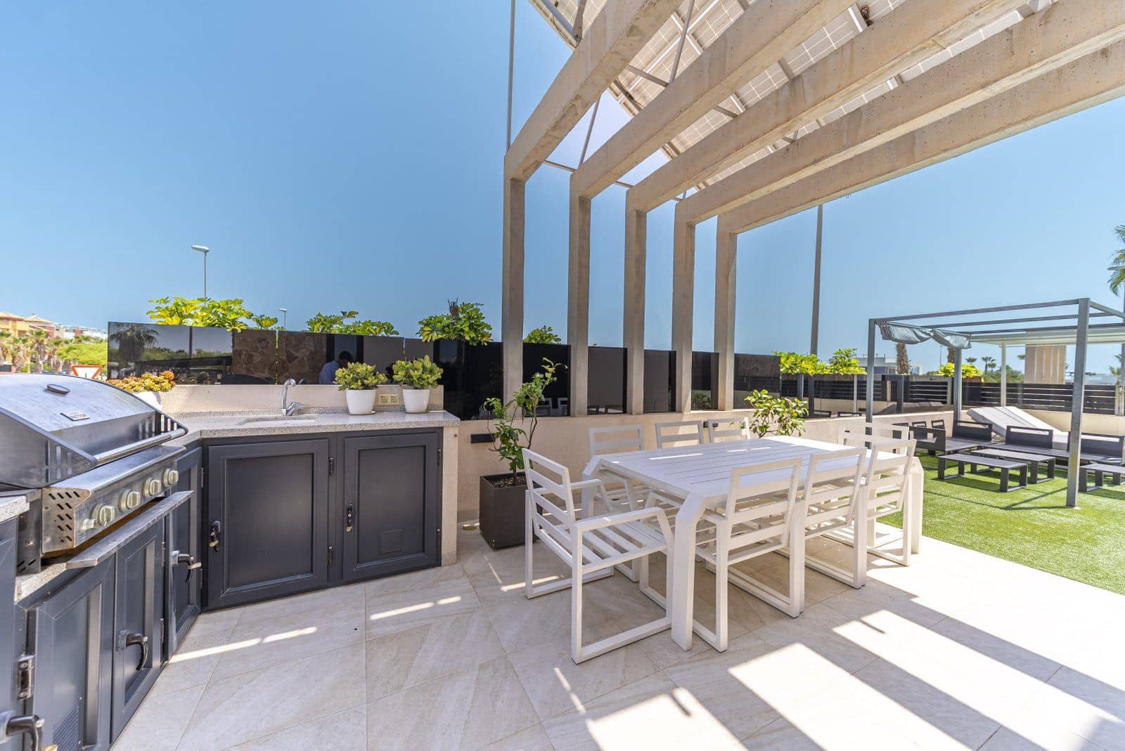 4 sypialnia Willa na sprzedaż w Orihuela Costa z basenem garażem - 759 000 € (Ref: 9463983)