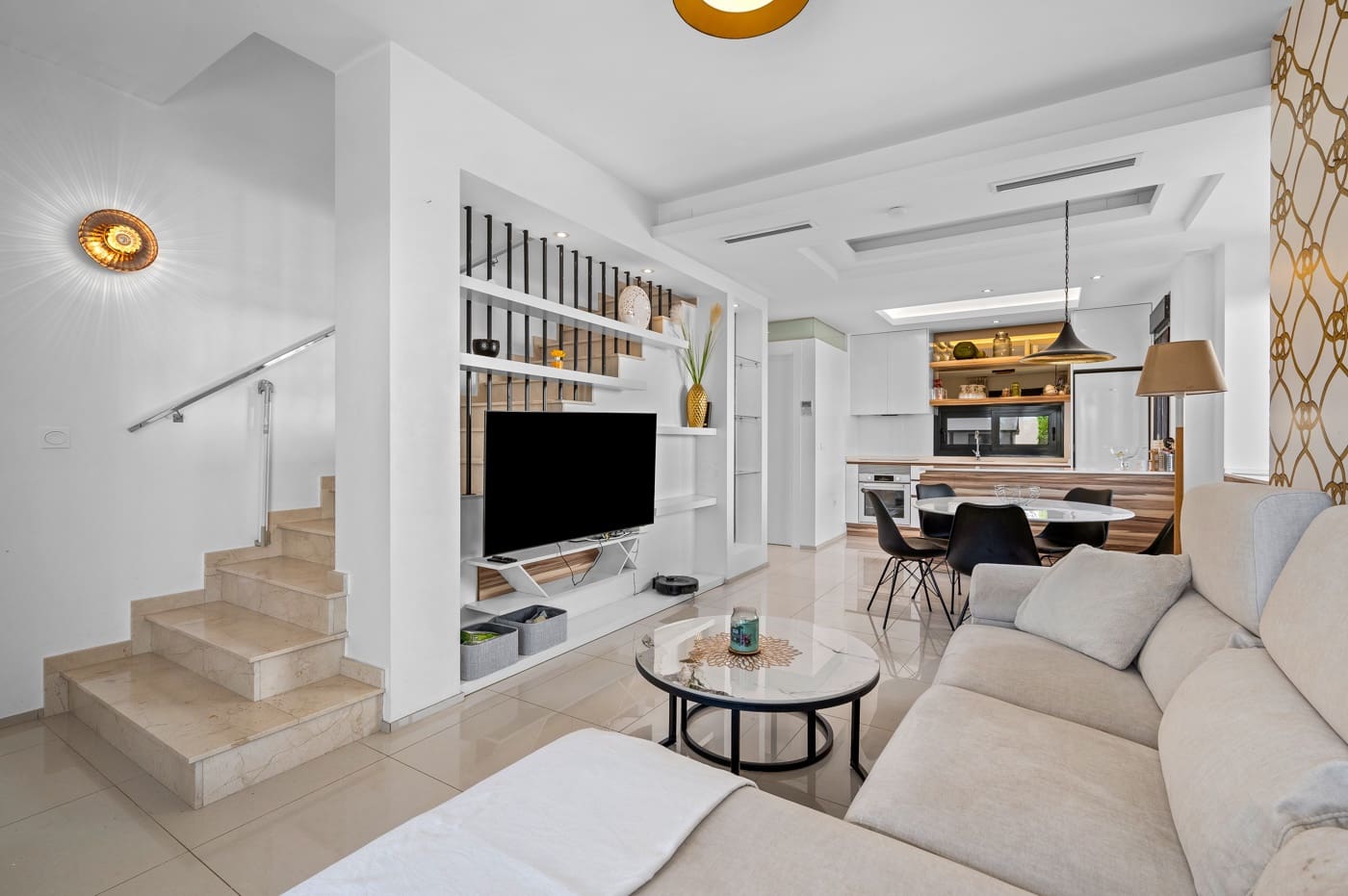 3 sovrum Hus till salu i Ciudad Quesada med pool - 325 000 € (Ref: 9464000)