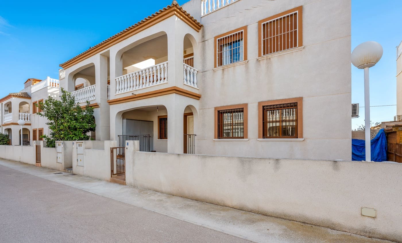 2 bedroom Bungalow for sale in Daya Vieja with pool - € 105,000 (Ref: 9464007)