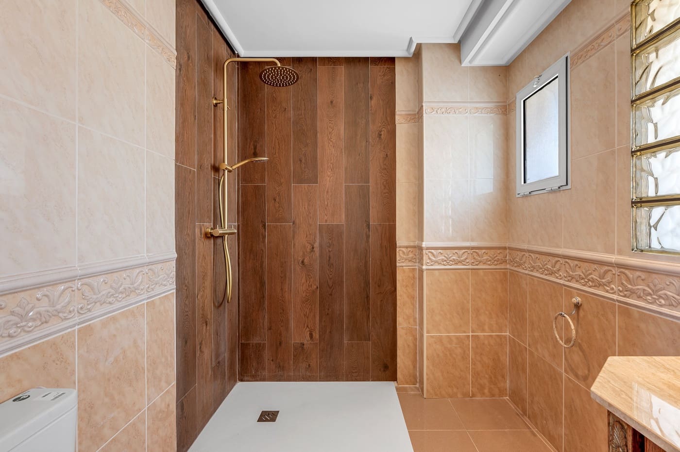 4 quarto Moradia para venda em Torrevieja com piscina garagem - 960 000 € (Ref: 9464021)