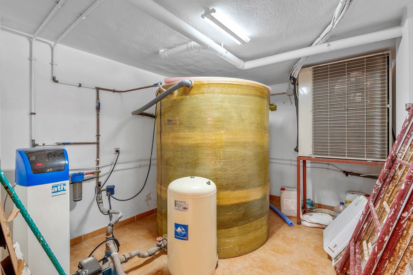 4 quarto Moradia para venda em Torrevieja com piscina garagem - 960 000 € (Ref: 9464021)