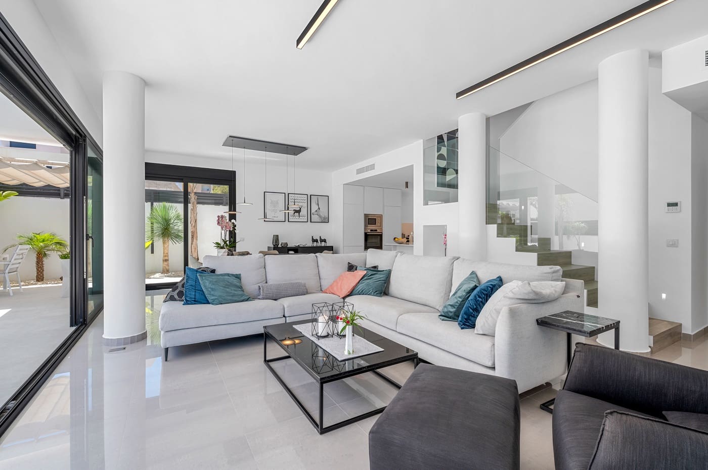 4 soverom Villa til salgs i Guardamar del Segura med svømmebasseng - € 1 390 000 (Ref: 9464027)