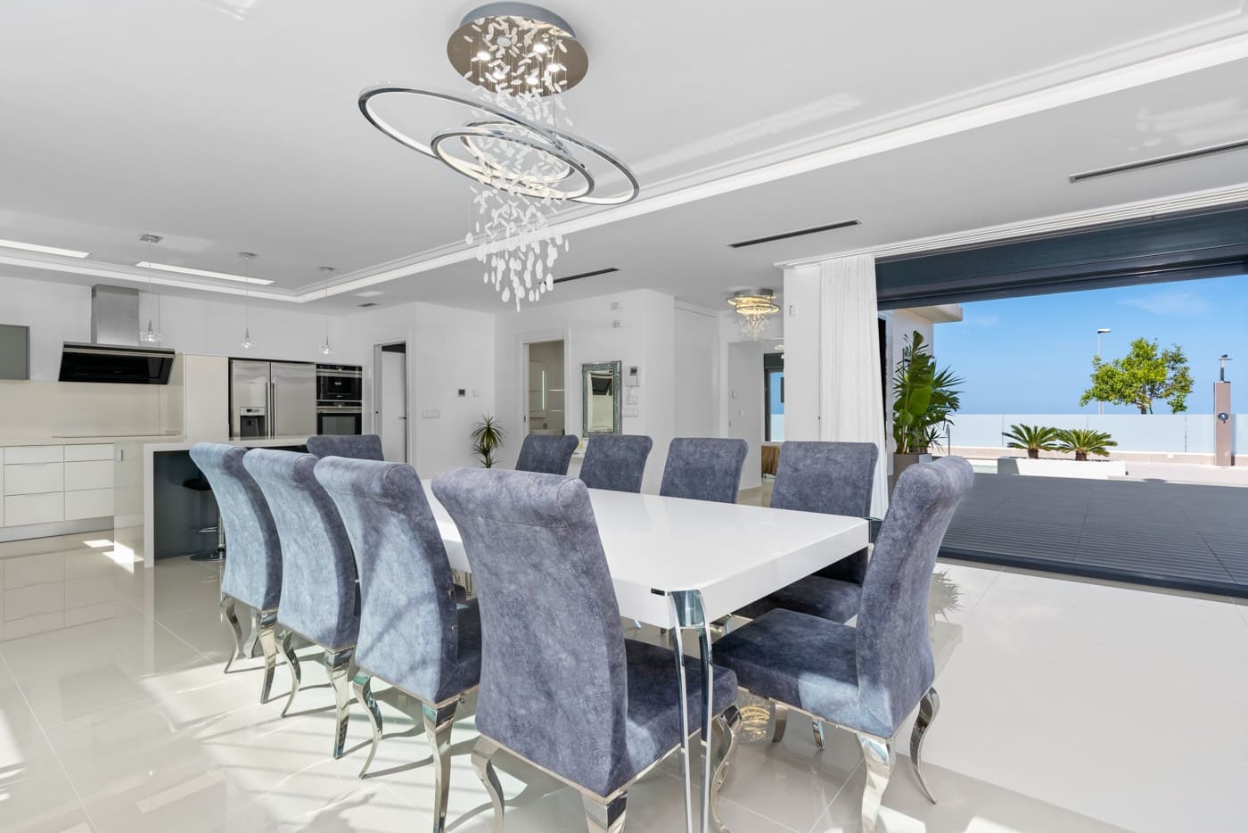 5 soverom Villa til salgs i San Miguel de Salinas med svømmebasseng garasje - € 849 000 (Ref: 9464034)