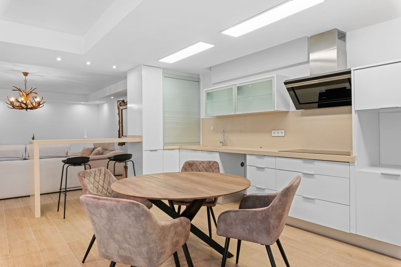 5 soverom Villa til salgs i San Miguel de Salinas med svømmebasseng garasje - € 849 000 (Ref: 9464034)