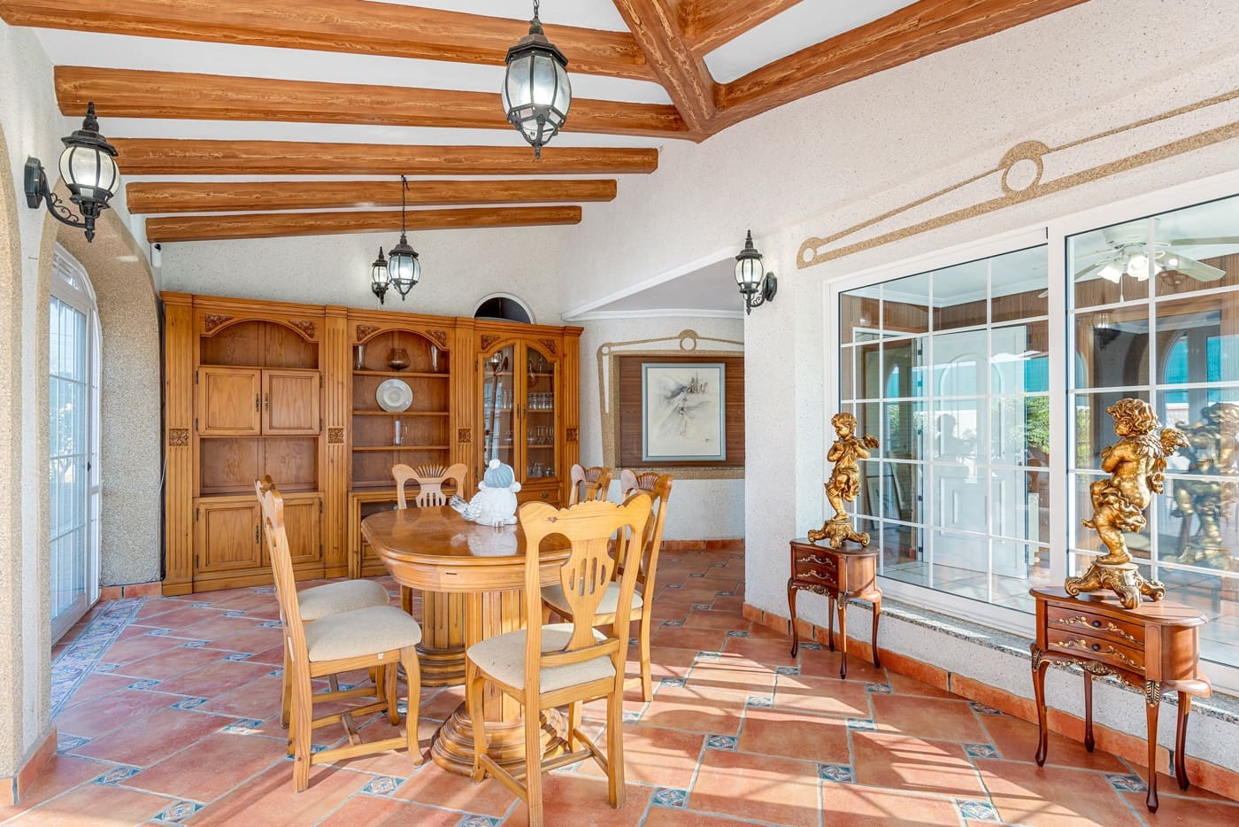 4 sypialnia Willa na sprzedaż w Torrevieja z basenem garażem - 689 000 € (Ref: 9464038)