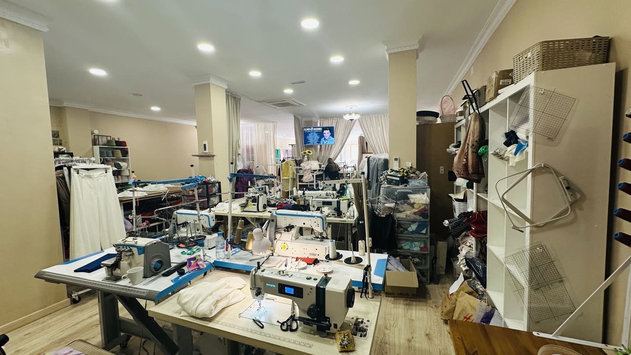 Commercieel te koop in Torrevieja - € 260.000 (Ref: 9464047)