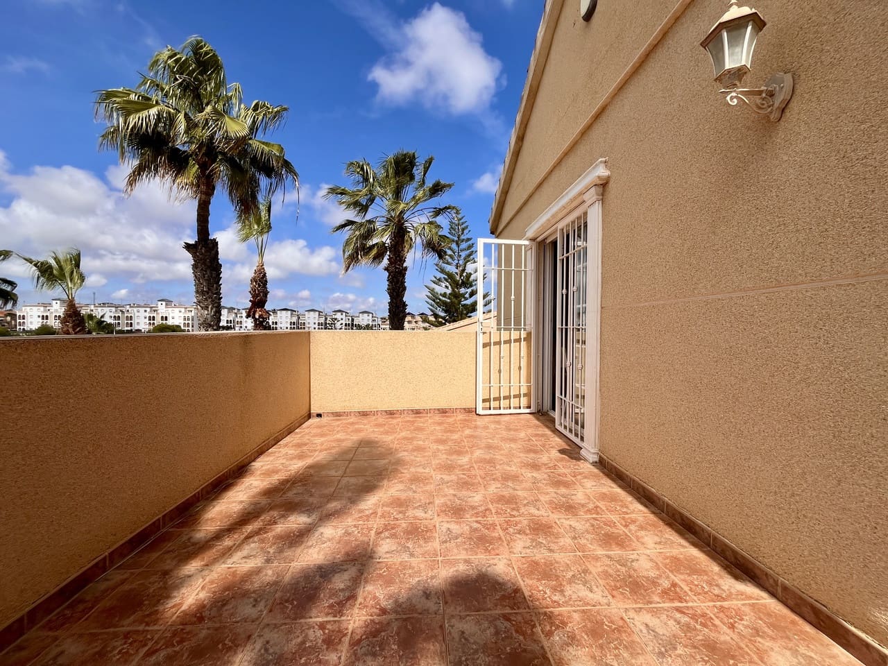 5 quarto Moradia para venda em La Zenia com piscina garagem - 600 000 € (Ref: 9464085)
