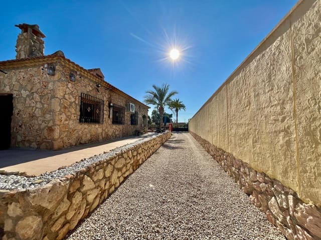 3 bedroom Finca/Country House for sale in Fortuna with pool garage - € 399,000 (Ref: 9464095)