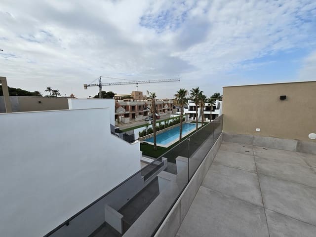 3 quarto Penthouse para venda em San Pedro del Pinatar ciudad, San Pedro del Pinatar com piscina - 399 000 € (Ref: 9464101)