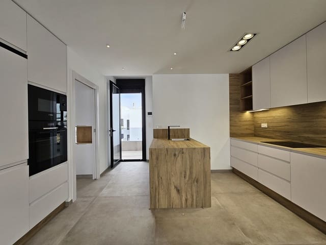 3 quarto Penthouse para venda em San Pedro del Pinatar ciudad, San Pedro del Pinatar com piscina - 399 000 € (Ref: 9464101)