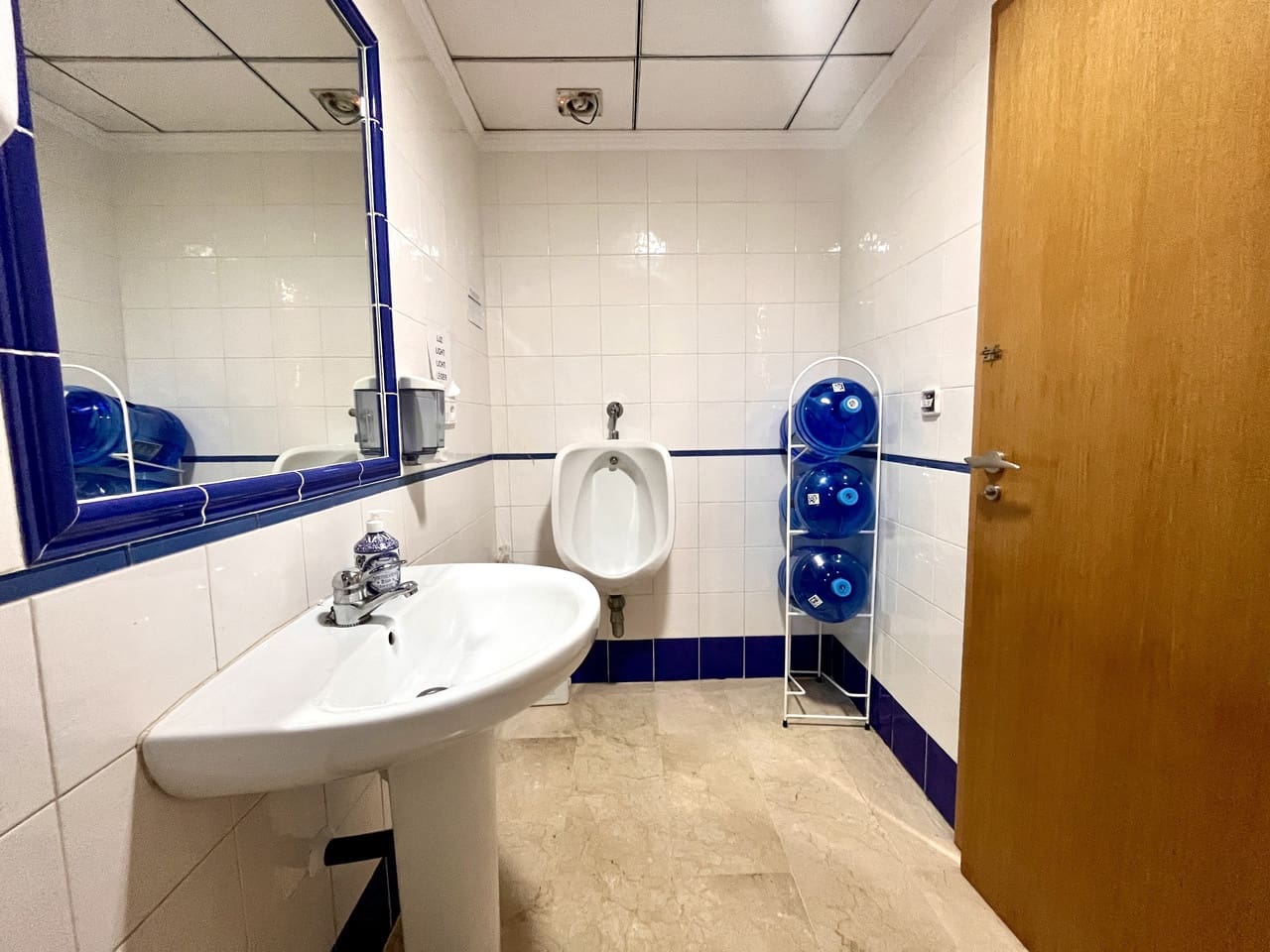 Comercial para venda em Villamartin - 45 000 € (Ref: 9464112)