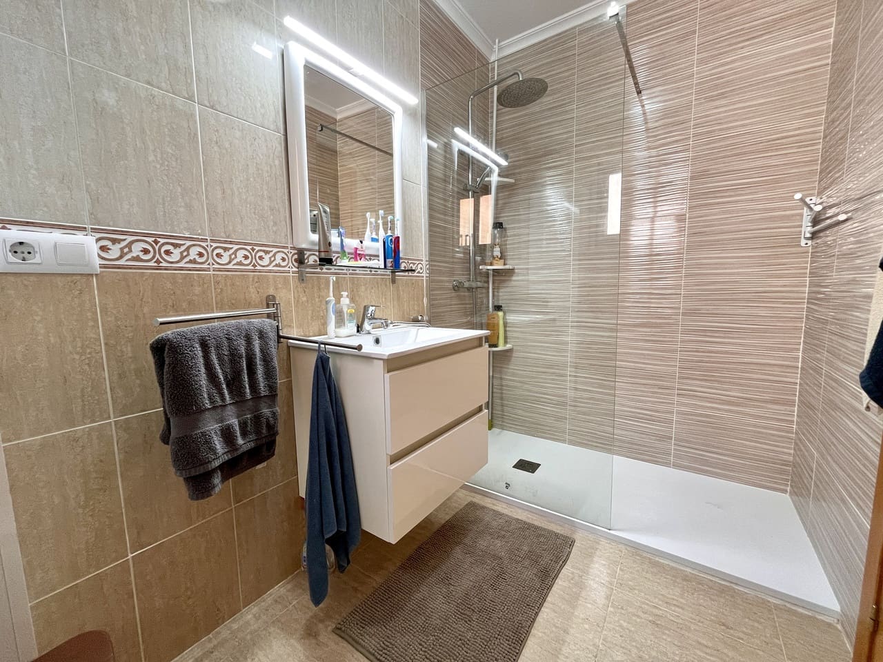 2 sovrum Hus till salu i Avileses med pool - 144 000 € (Ref: 9464114)