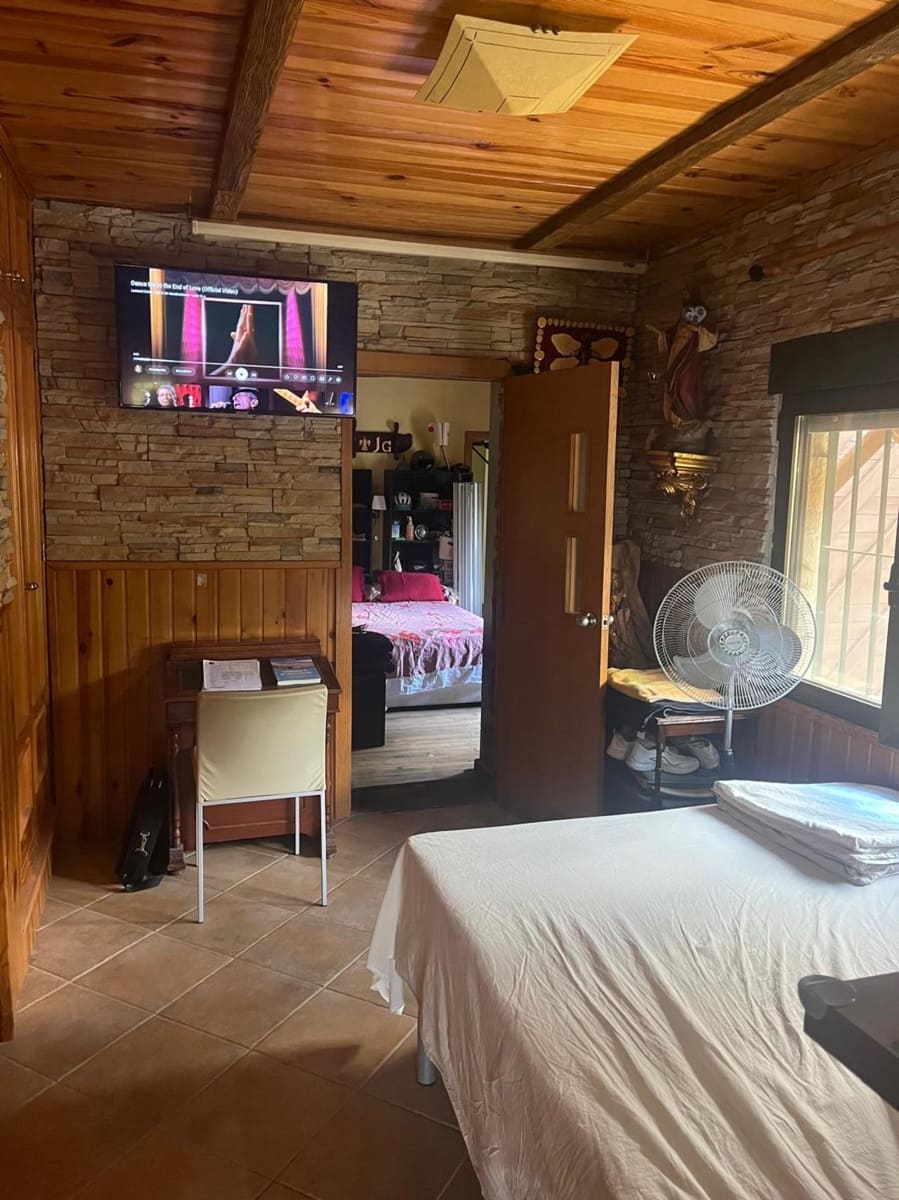 3 bedroom Finca/Country House for sale in Gea y Truyols with pool garage - € 449,000 (Ref: 9464130)