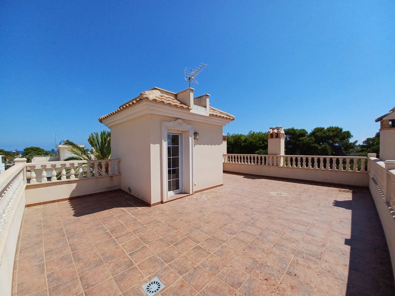 4 sovrum Villa till salu i Cabo Roig med pool - 910 000 € (Ref: 9464131)