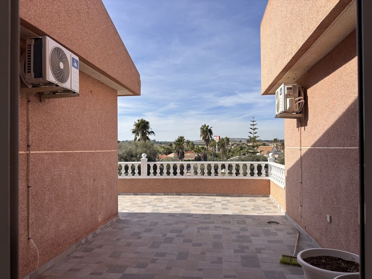 5 quarto Moradia para venda em Benijofar com piscina garagem - 650 000 € (Ref: 9464134)