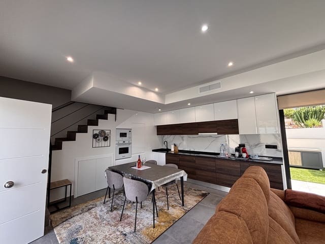 2 soveværelse Villa til salg i Villamartin, Orihuela med swimmingpool garage - € 434.950 (Ref: 9464135)