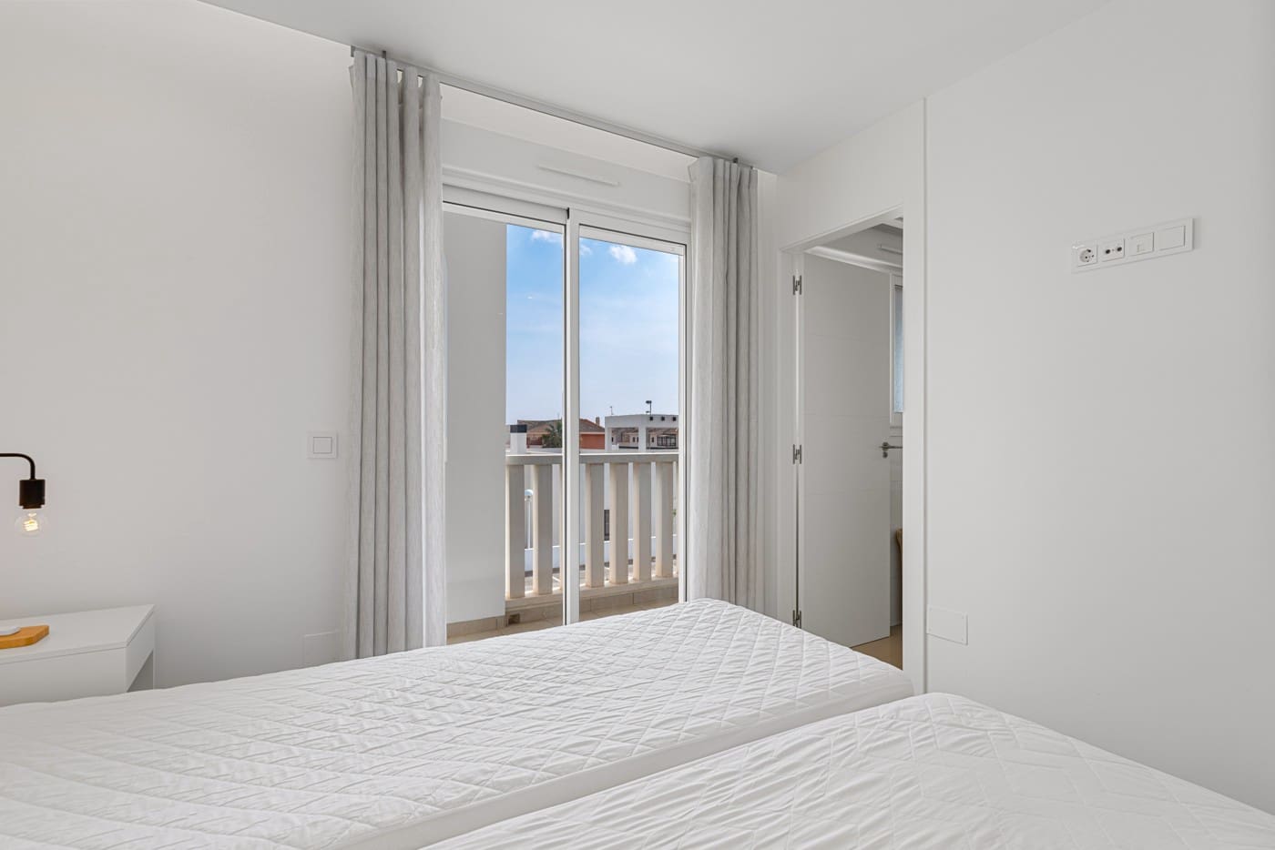 3 bedroom Penthouse for sale in Dona Pepa with pool - € 350,000 (Ref: 9464148)